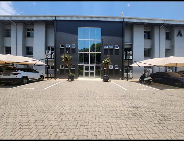 247M² OFFICE TO LET IN ALLANDALE
